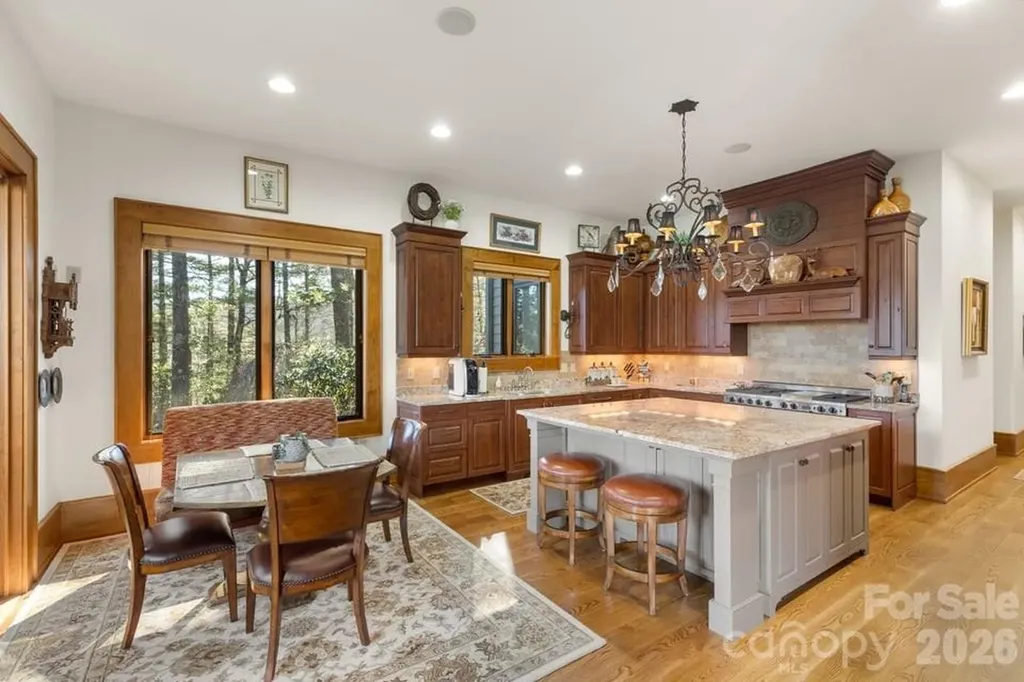 70 Norton Court Highlands NC 28741