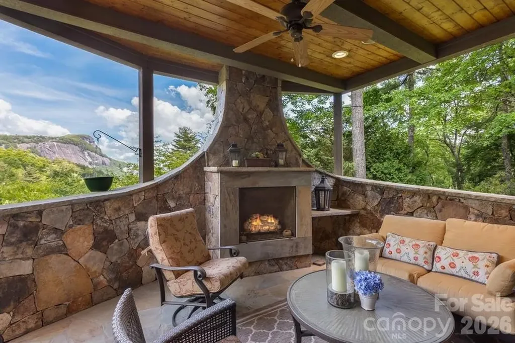 70 Norton Court Highlands NC 28741