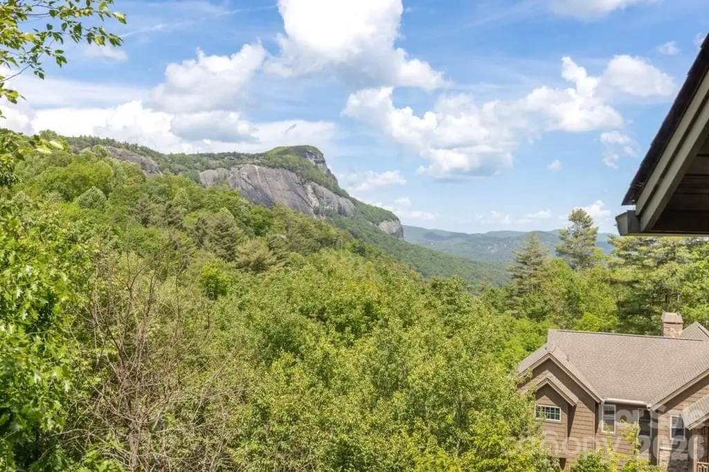 70 Norton Court Highlands NC 28741