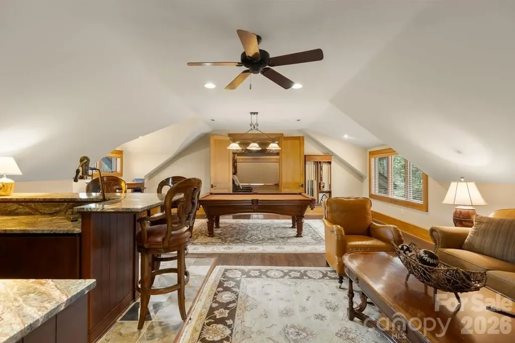 70 Norton Court Highlands NC 28741