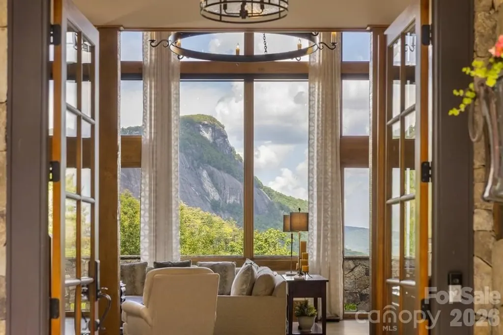 70 Norton Court Highlands NC 28741