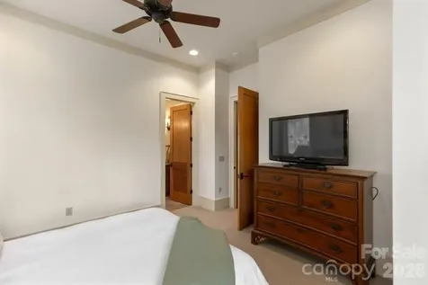 70 Norton Court Highlands NC 28741