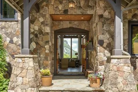 70 Norton Court Highlands NC 28741