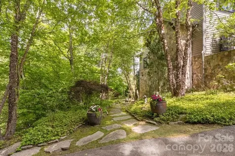 70 Norton Court Highlands NC 28741