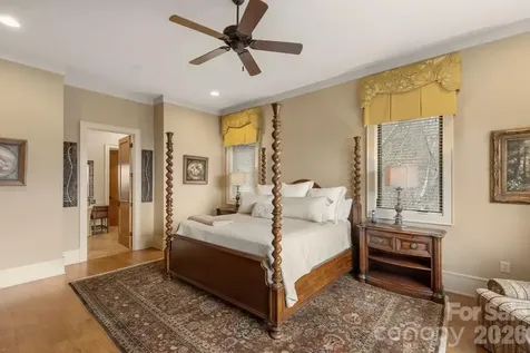 70 Norton Court Highlands NC 28741