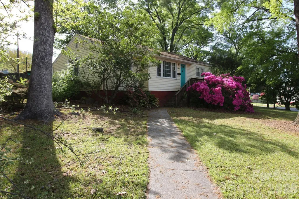 3300 Maywood Drive Charlotte NC 28205