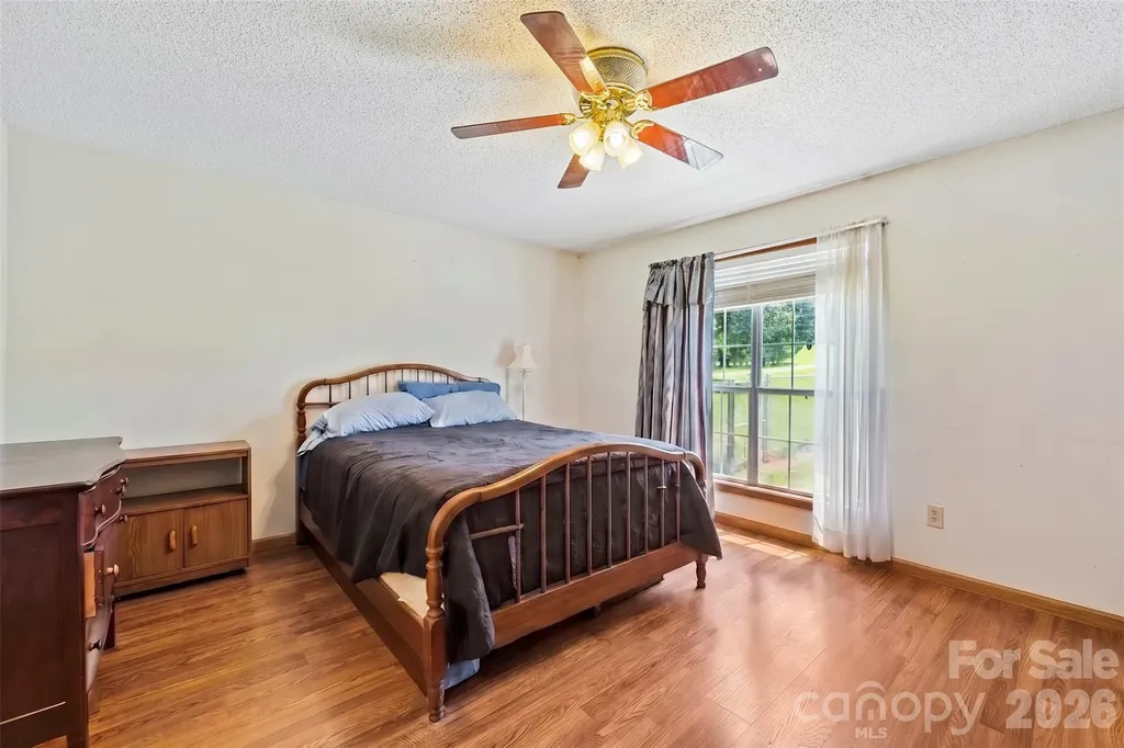 1249 Hardin Road Dallas NC 28034