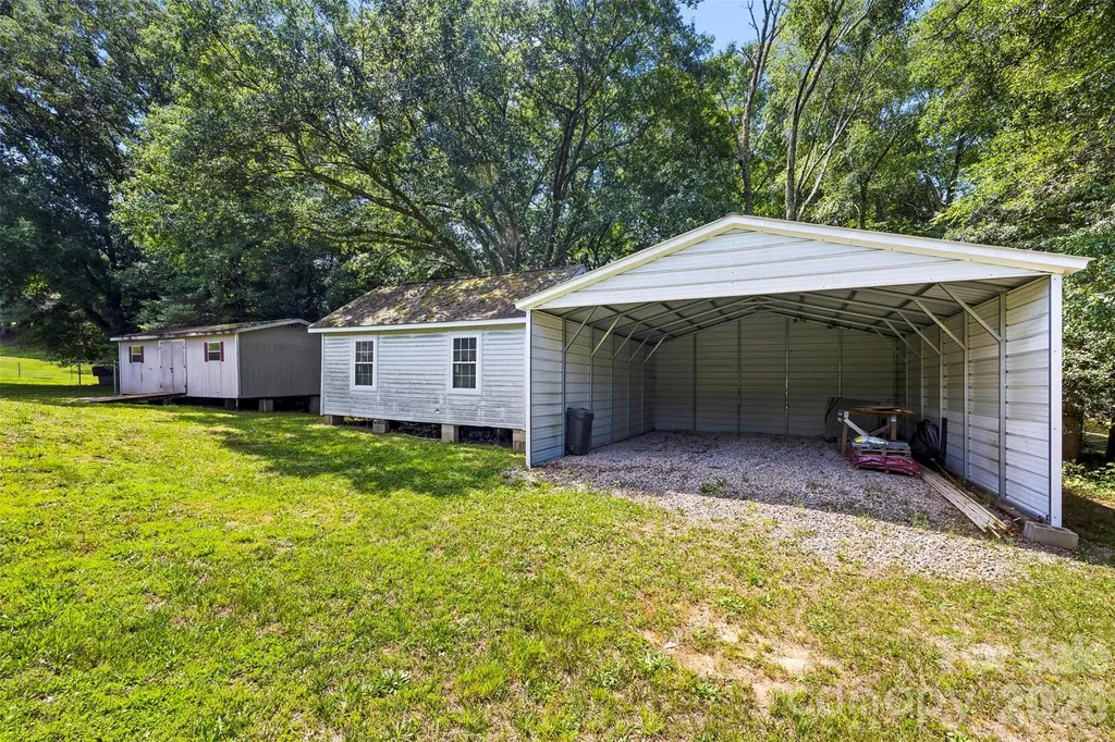 1249 Hardin Road Dallas NC 28034