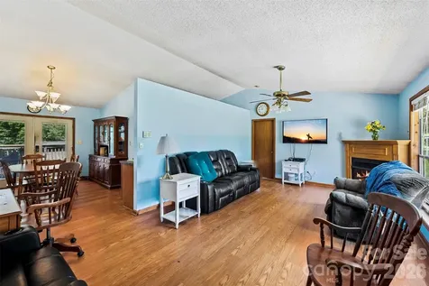 1249 Hardin Road Dallas NC 28034