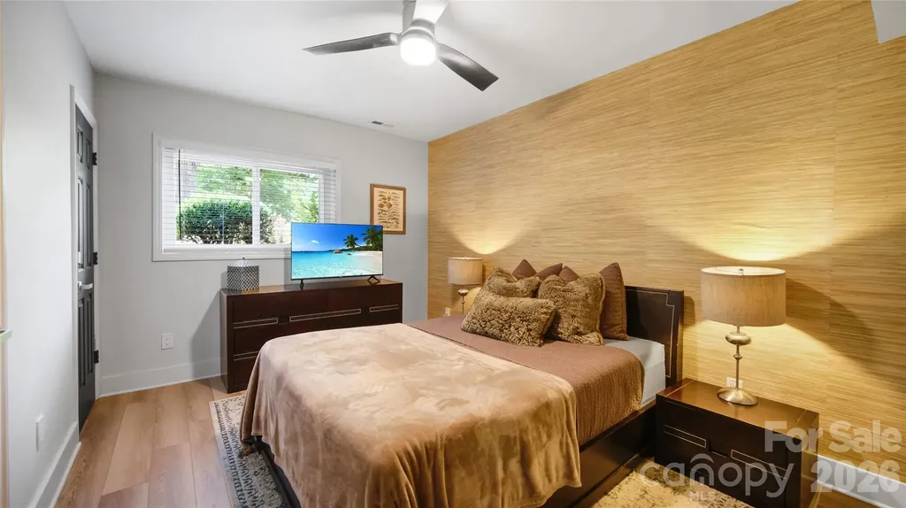 1634 Lumarka Drive Charlotte NC 28212