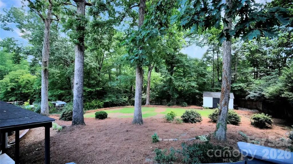 1634 Lumarka Drive Charlotte NC 28212