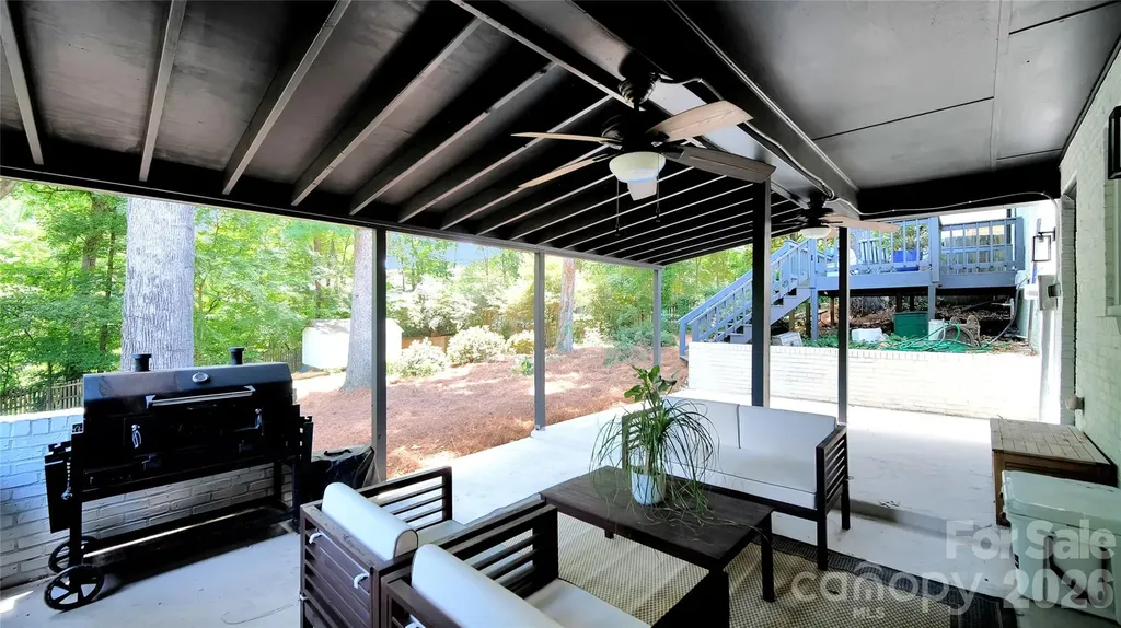 1634 Lumarka Drive Charlotte NC 28212