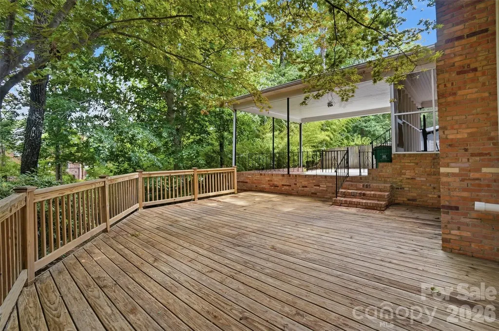 6535 Burlwood Road Charlotte NC 28211