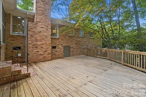 6535 Burlwood Road Charlotte NC 28211