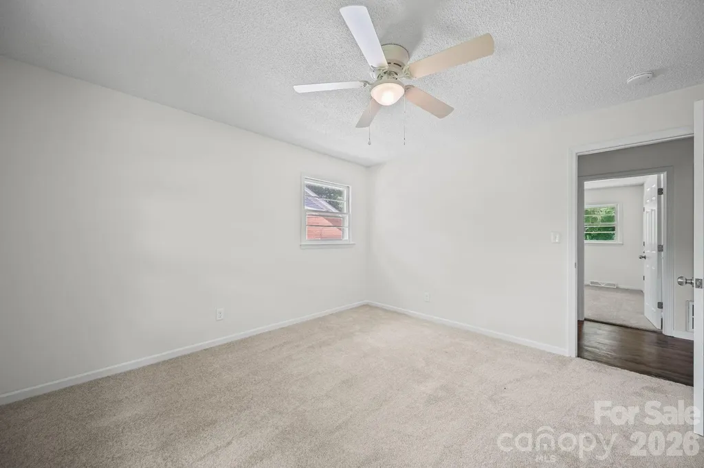 240 Nila Dawn Avenue Gastonia NC 28052