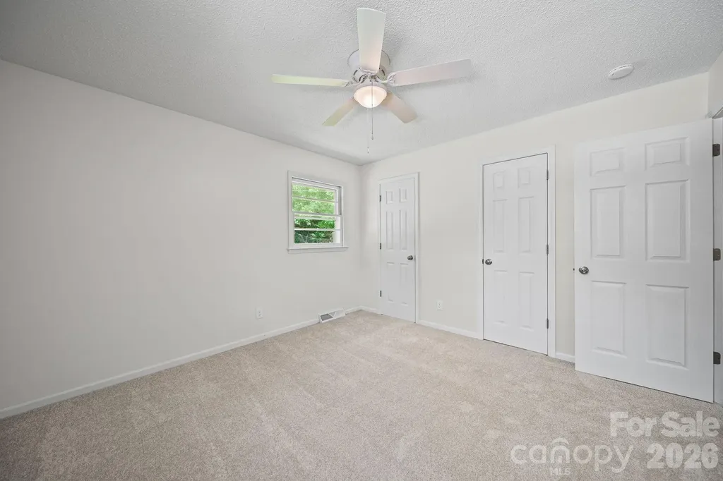 240 Nila Dawn Avenue Gastonia NC 28052