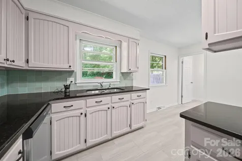 240 Nila Dawn Avenue Gastonia NC 28052