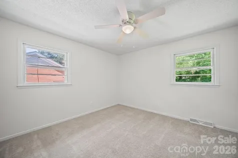 240 Nila Dawn Avenue Gastonia NC 28052