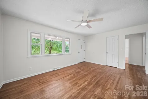 240 Nila Dawn Avenue Gastonia NC 28052