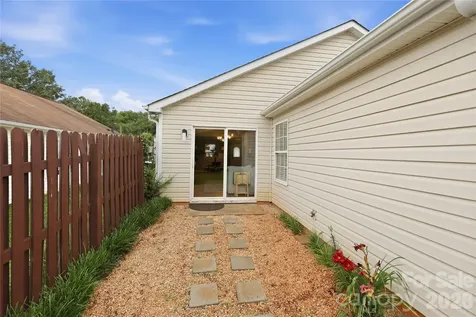 538 Railway Place SW Concord NC 28025