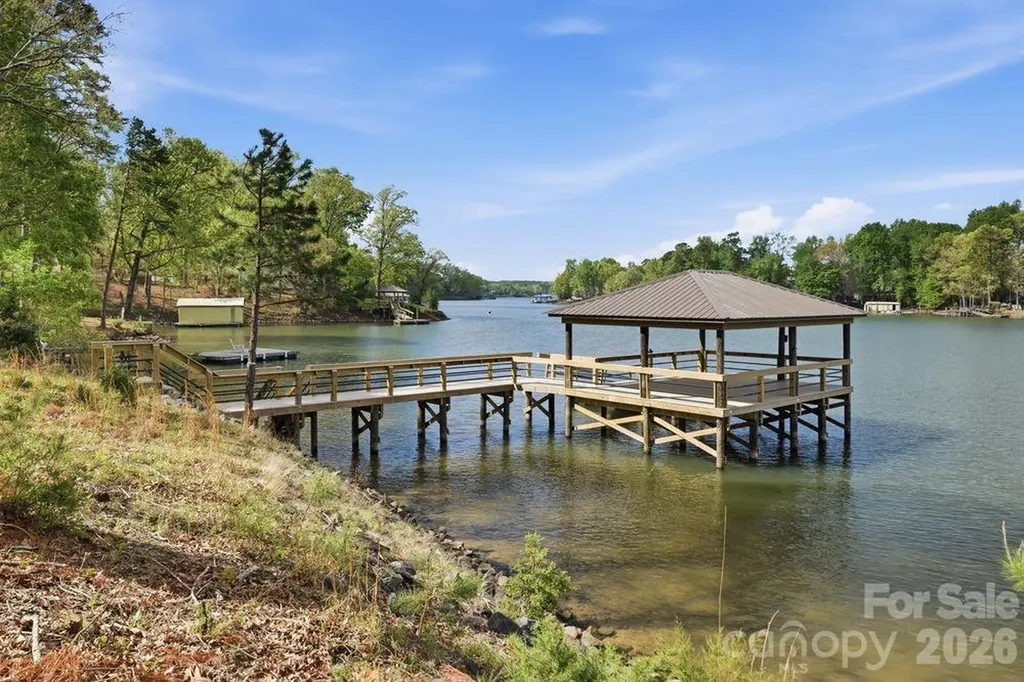 21225 Lake Run Drive Charlotte NC 28278