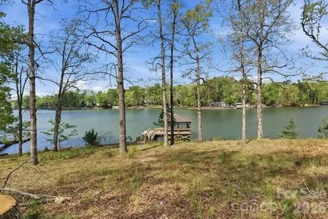 21225 Lake Run Drive Charlotte NC 28278