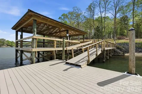21225 Lake Run Drive Charlotte NC 28278