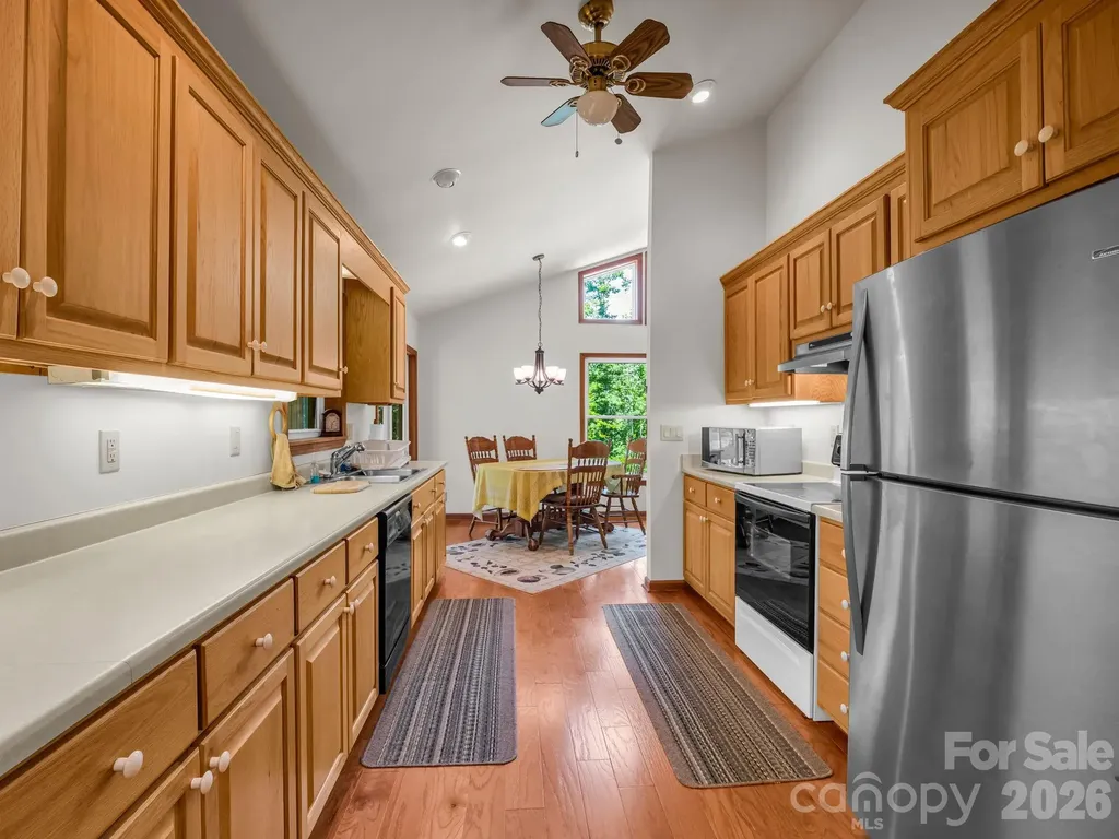 1943 Landrum Road Columbus NC 28722