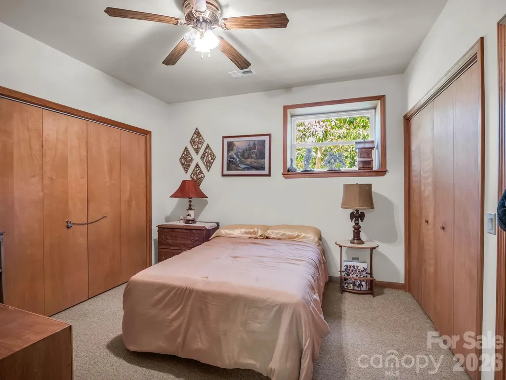 1943 Landrum Road Columbus NC 28722
