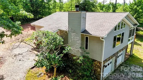 1943 Landrum Road Columbus NC 28722