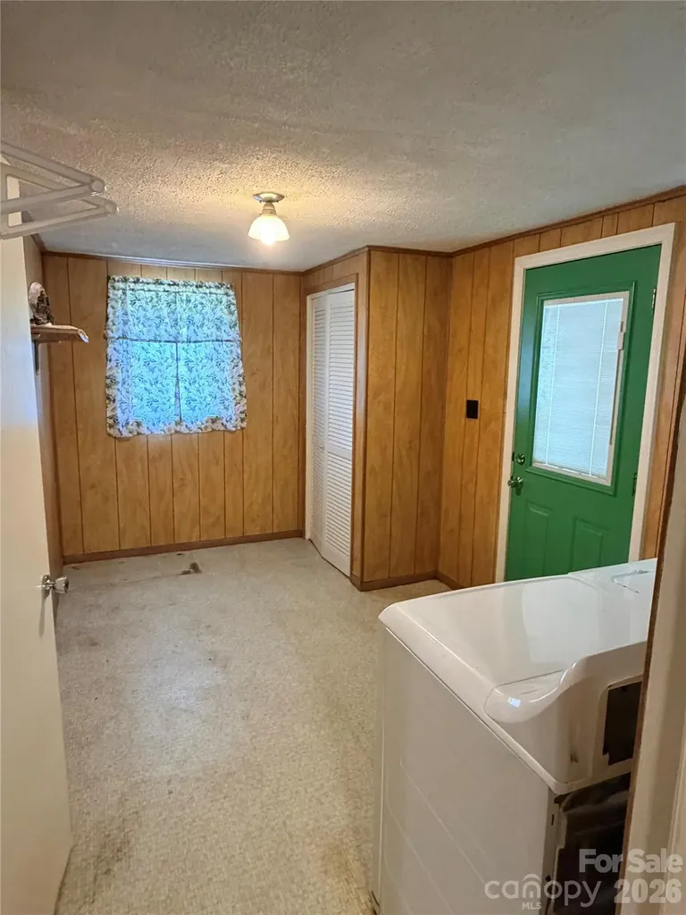 731 10th Street Boulevard NW Hickory NC 28601