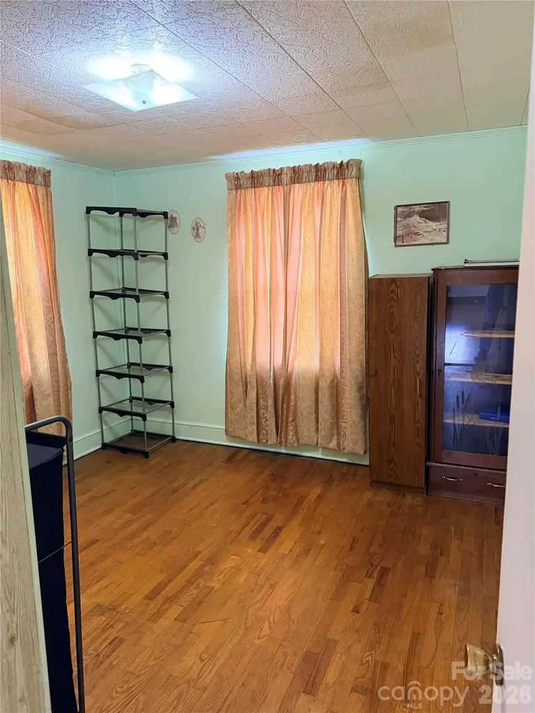731 10th Street Boulevard NW Hickory NC 28601