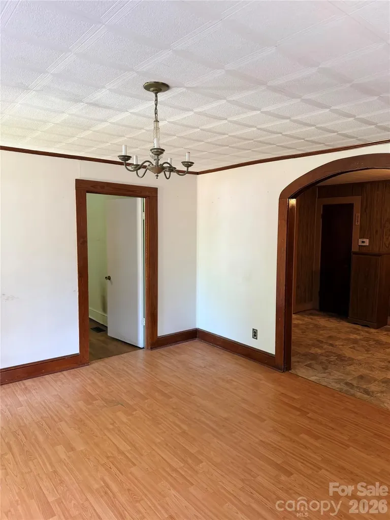 731 10th Street Boulevard NW Hickory NC 28601