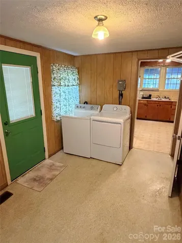 731 10th Street Boulevard NW Hickory NC 28601