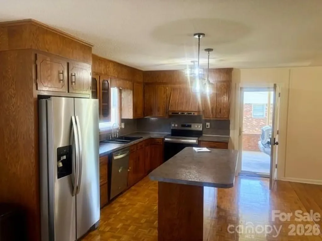 620 Central Street Hudson NC 28638