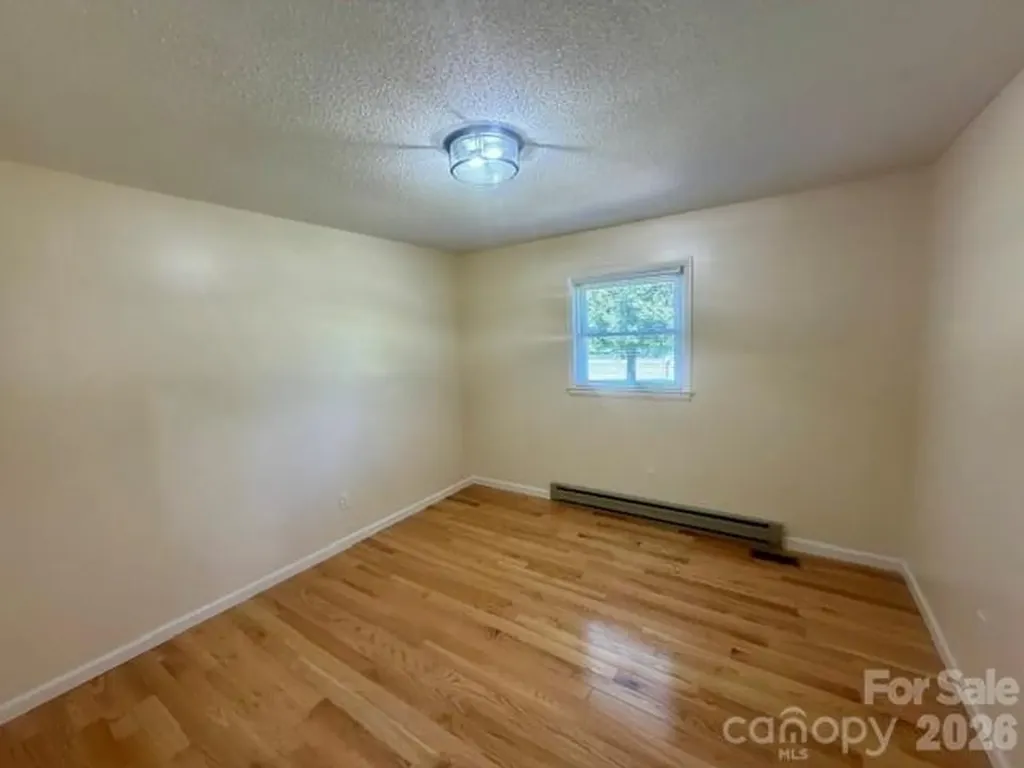 620 Central Street Hudson NC 28638