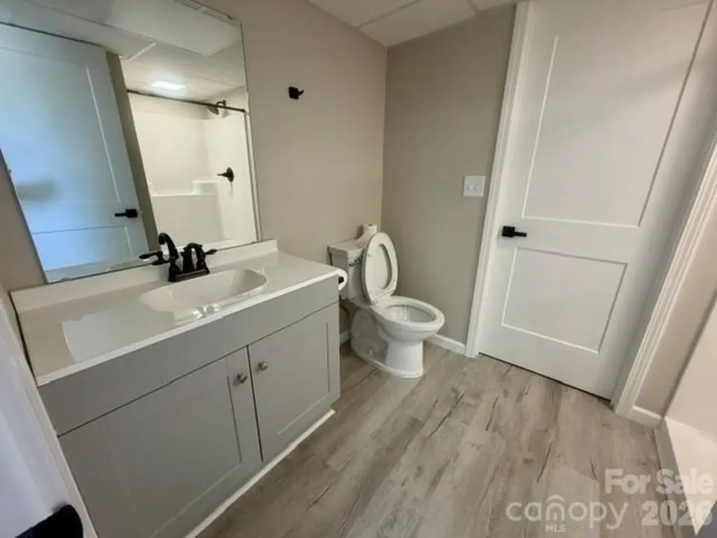 620 Central Street Hudson NC 28638