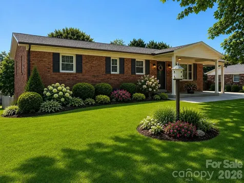 620 Central Street Hudson NC 28638