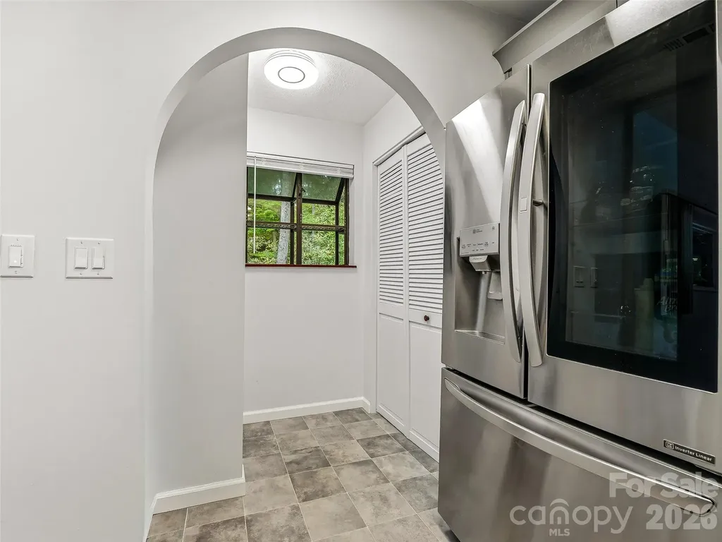 70 Skyline Drive Hendersonville NC 28791