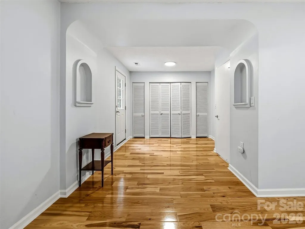 70 Skyline Drive Hendersonville NC 28791