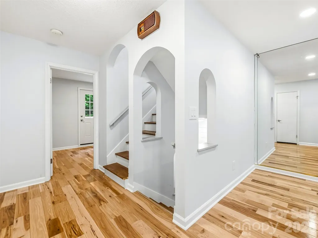 70 Skyline Drive Hendersonville NC 28791