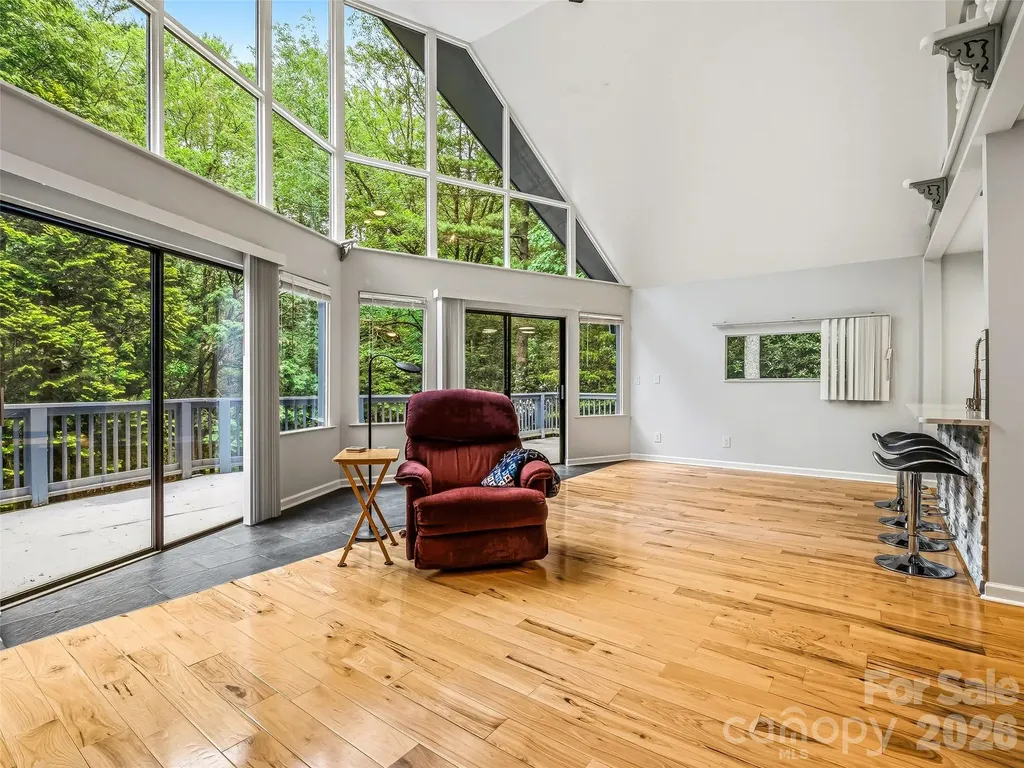 70 Skyline Drive Hendersonville NC 28791