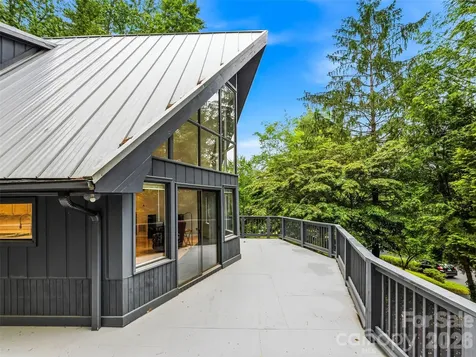 70 Skyline Drive Hendersonville NC 28791