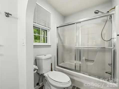 70 Skyline Drive Hendersonville NC 28791