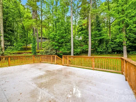 70 Skyline Drive Hendersonville NC 28791