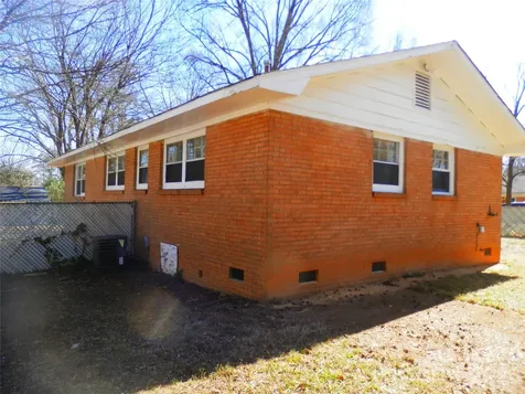 815 Echo Glen Road Charlotte NC 28213
