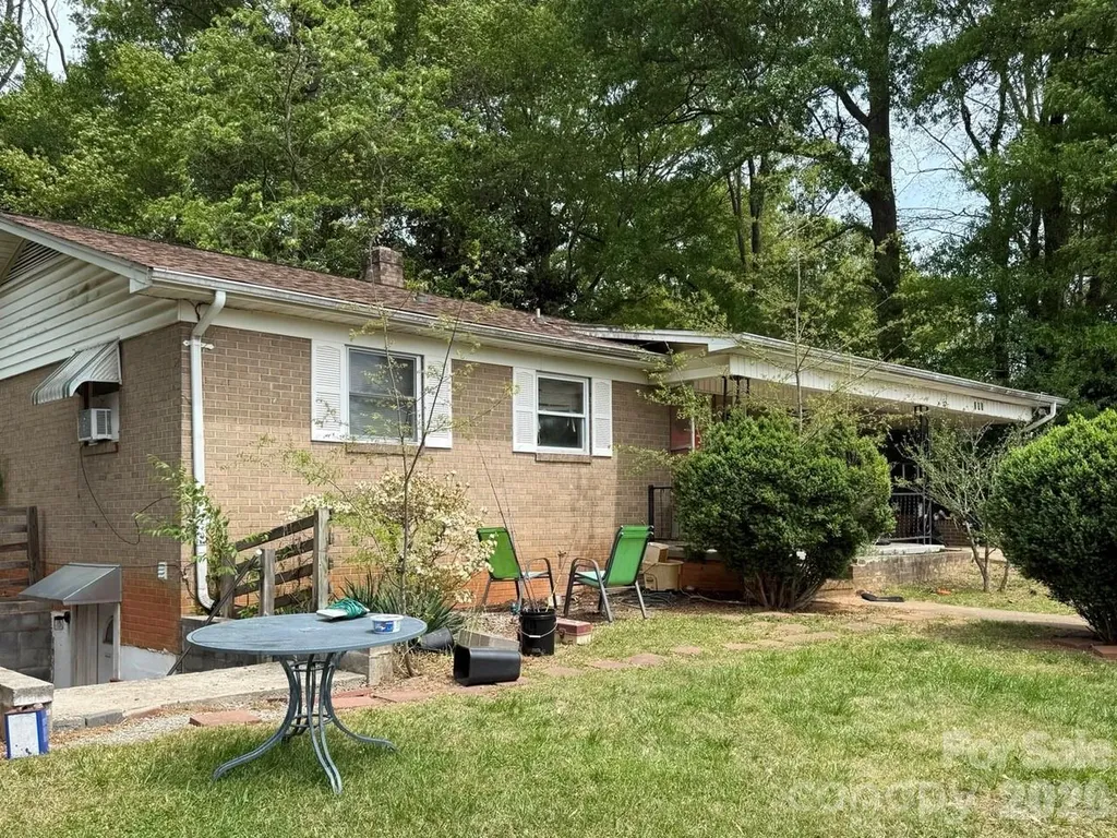 101 Ramsey Street Morganton NC 28655