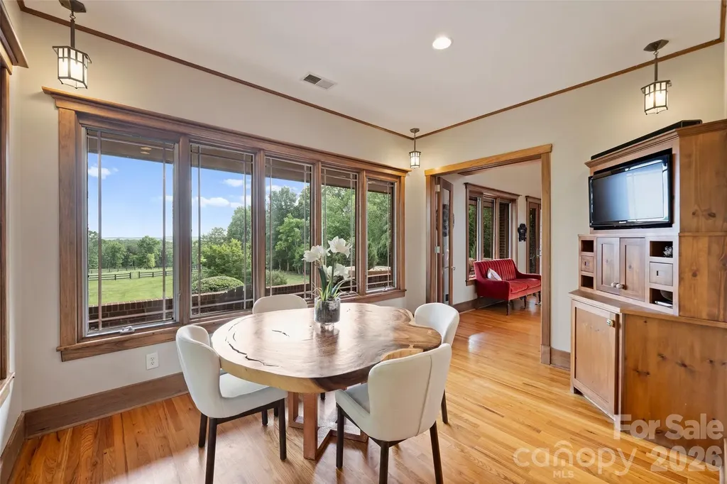 172 Tuckertown Road New London NC 28127