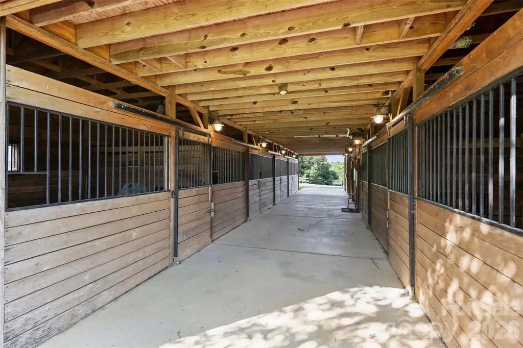 172 Tuckertown Road New London NC 28127