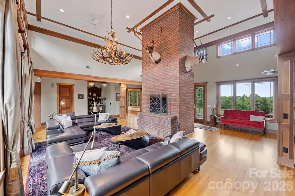 172 Tuckertown Road New London NC 28127